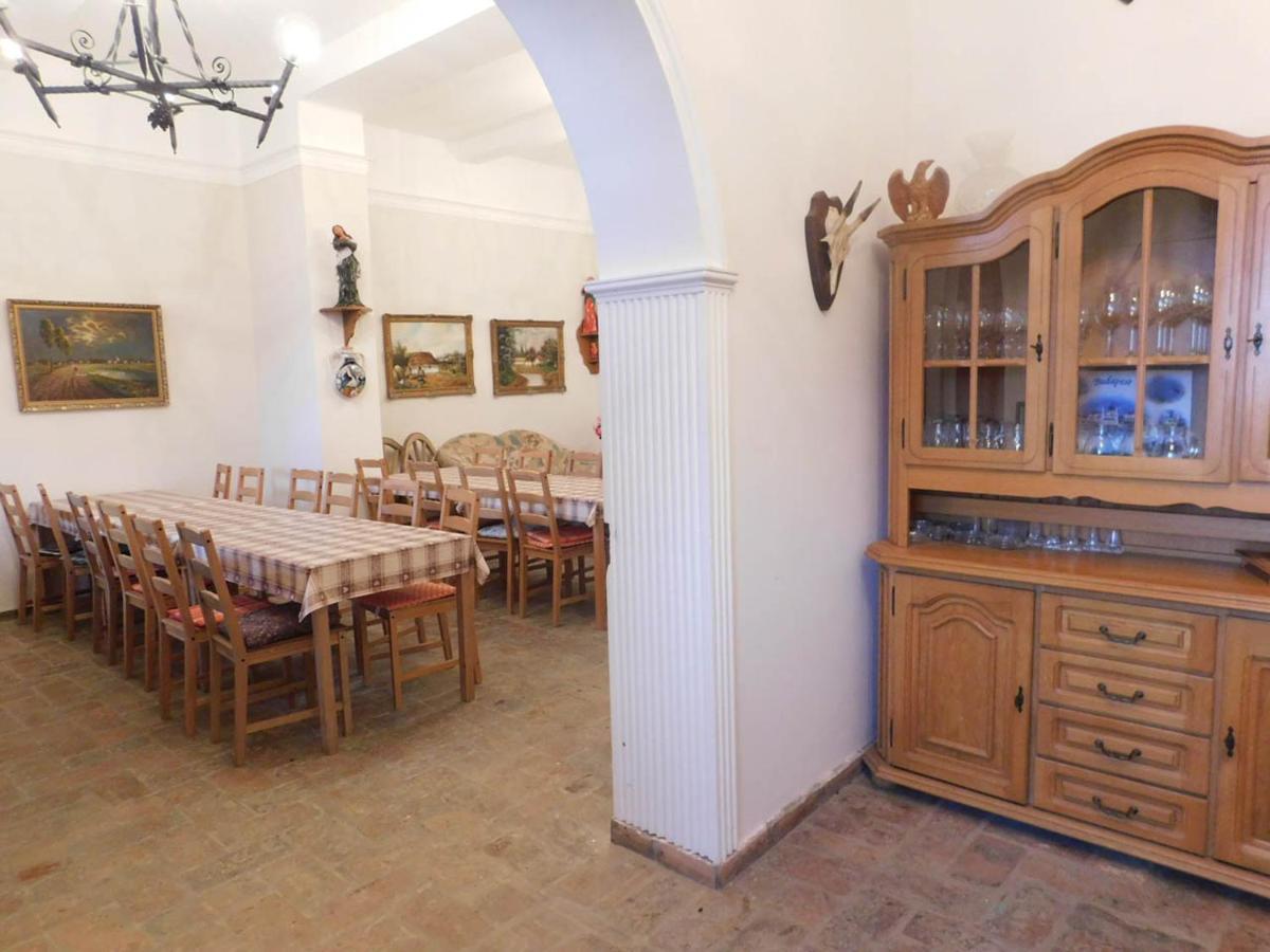 Joe Bácsi Rezidenciája Kisharsány Exterior foto