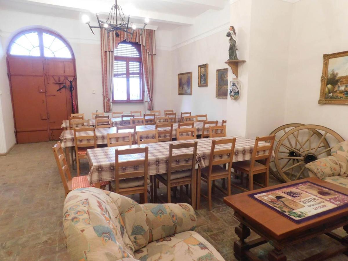 Joe Bácsi Rezidenciája Kisharsány Exterior foto