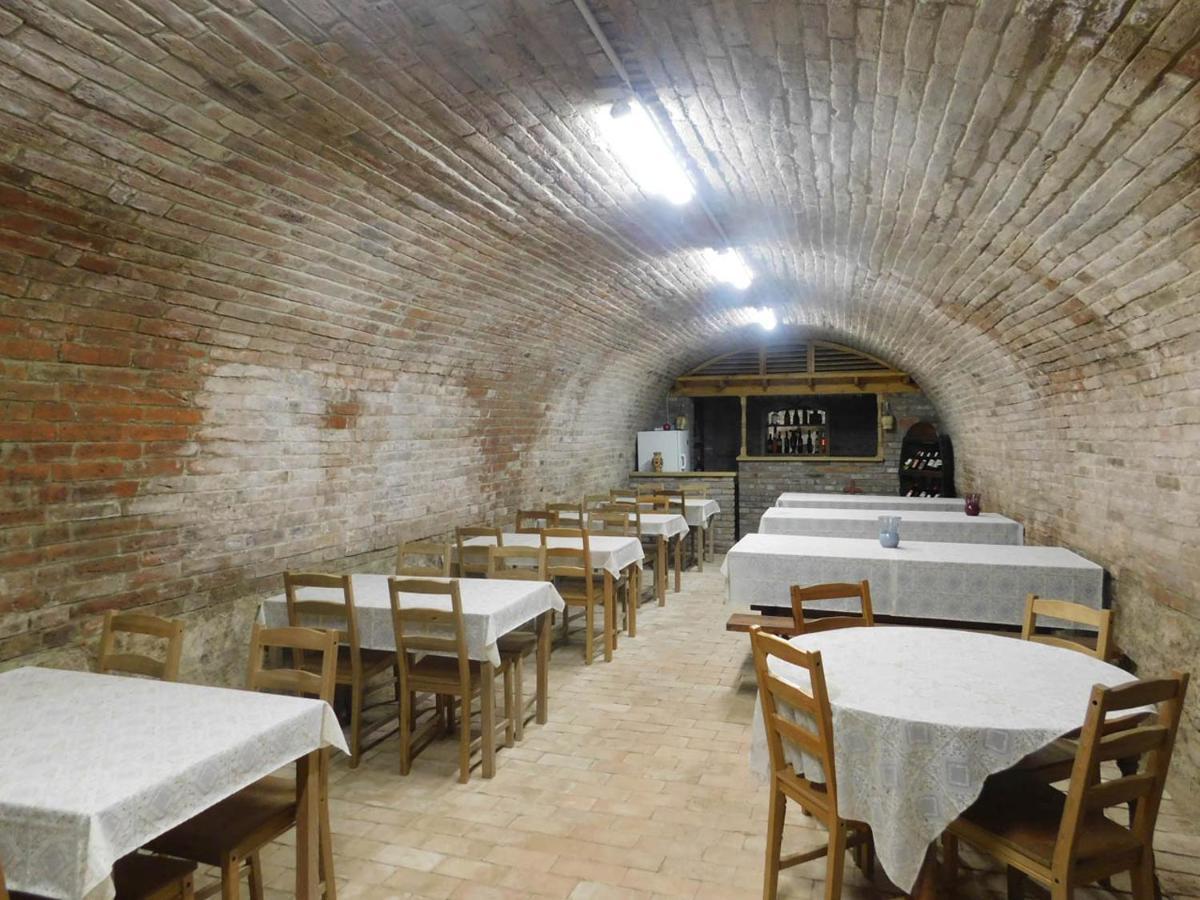 Joe Bácsi Rezidenciája Kisharsány Exterior foto